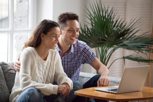 1 - Rendez-vous de 30 min par Messenger ou Skype. Réservez un rendez-vous avec viladanse pour votre ouverture de bal mariage bordeaux