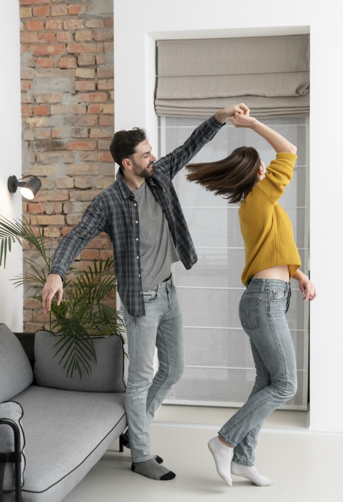 Abonnez-vous à notre newsletter pour recevoir des conseils de danse, des astuces pour votre ouverture de bal et des offres exclusives directement dans votre boîte mail !