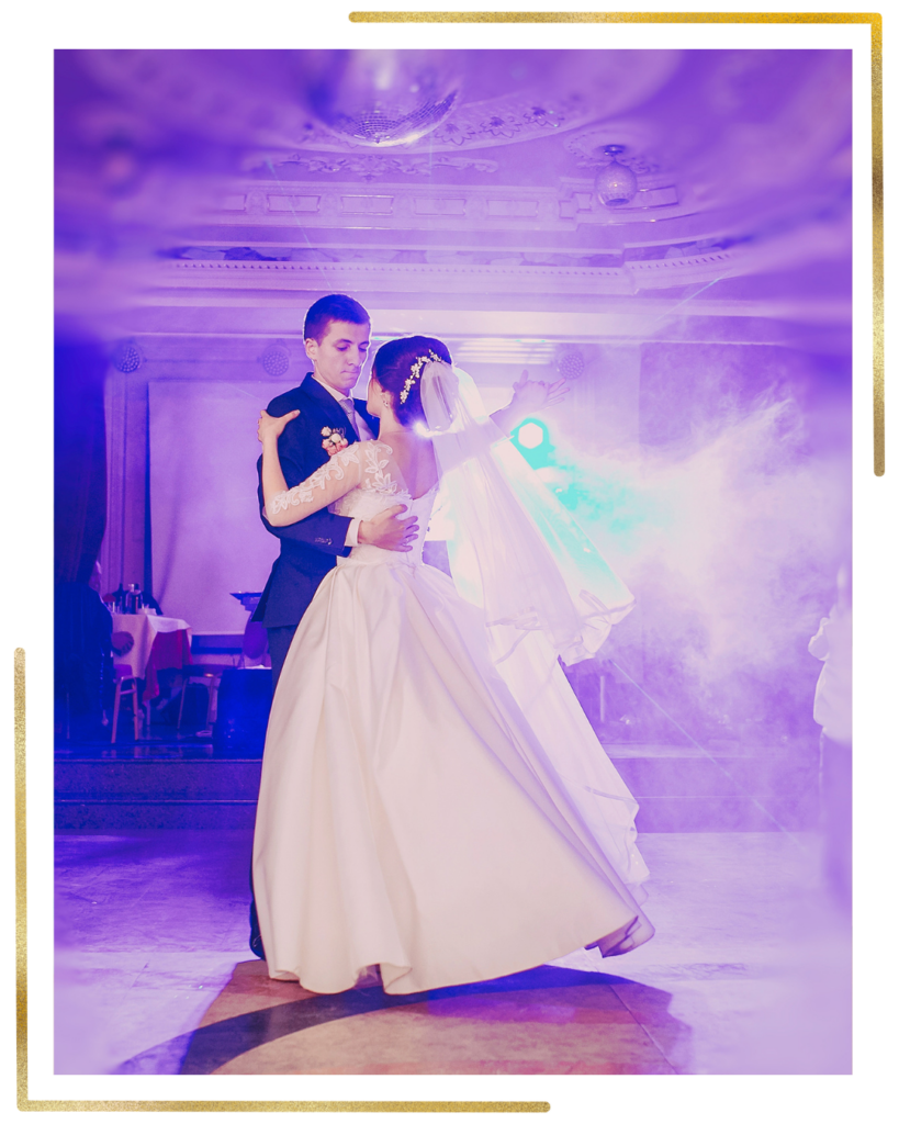 Couple en slow doux pour danse mariage 2026 à Bordeaux
